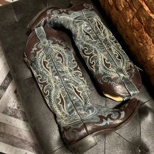 Stetson tall boots.